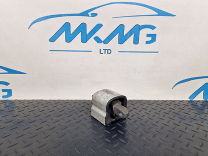 14-23 MERCEDES BENZ VITO W447 OEM TRANSMISSION GEARBOX MOUNT BRACKET A4472410113