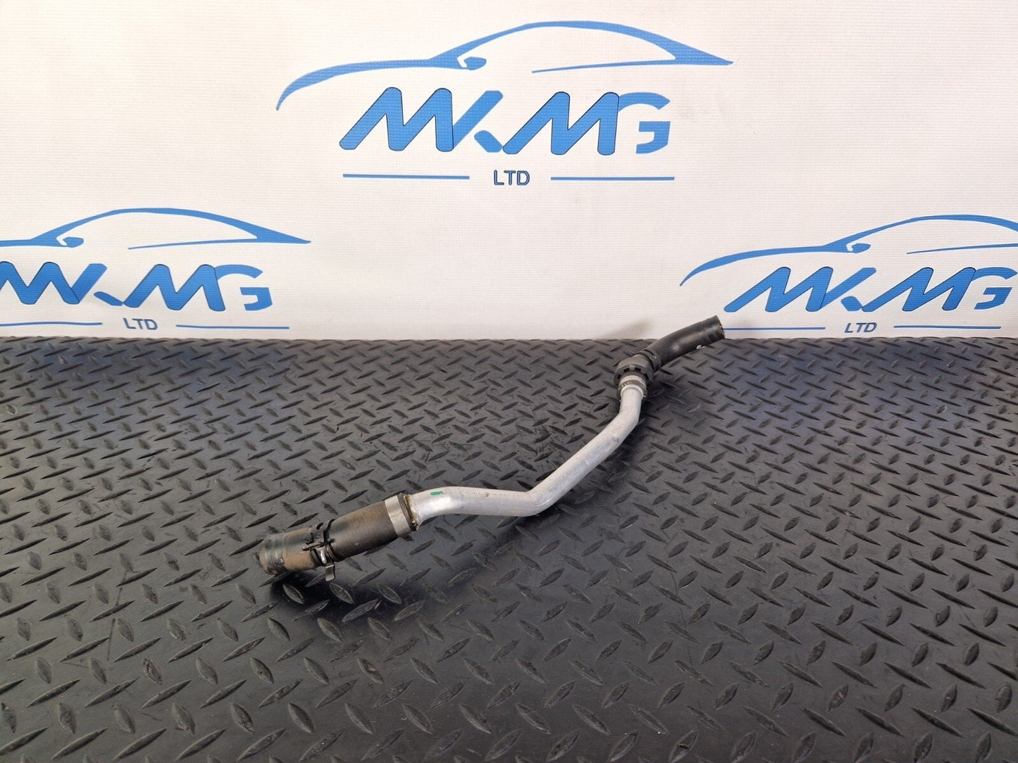 14-21 MERCEDES BENZ W205 GENUINE OEM ENGINE COOLANT HOSE PIPE A2058303202