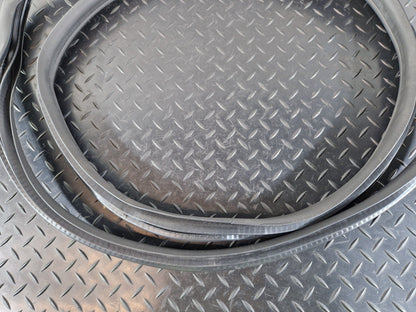 14-20 MERCEDES BENZ GLA X156 REAR DOOR RUBBER SEAL FITS LEFT & RIGHT A1566920176