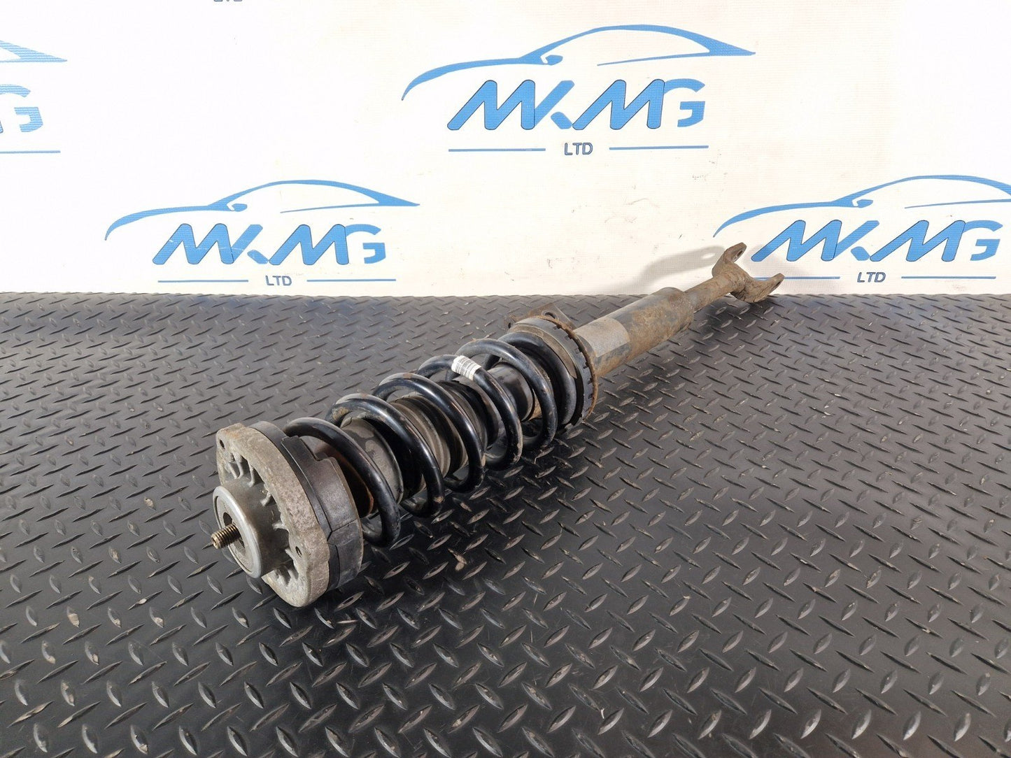 11-18 BMW 6 SERIES F13 GENUINE FRONT LEFT SHOCK ABSORBER SPRING STRUT 6789659