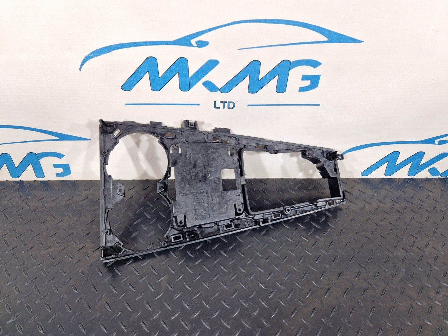 16-19 AUDI A4 B9 GENUINE OEM CENTRE CONSOLE TRIM 8W2864261A
