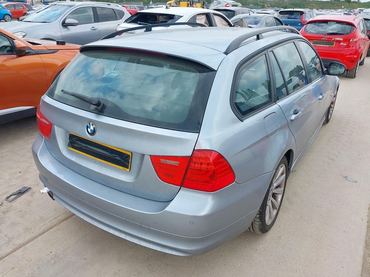2009 BMW 318i E91