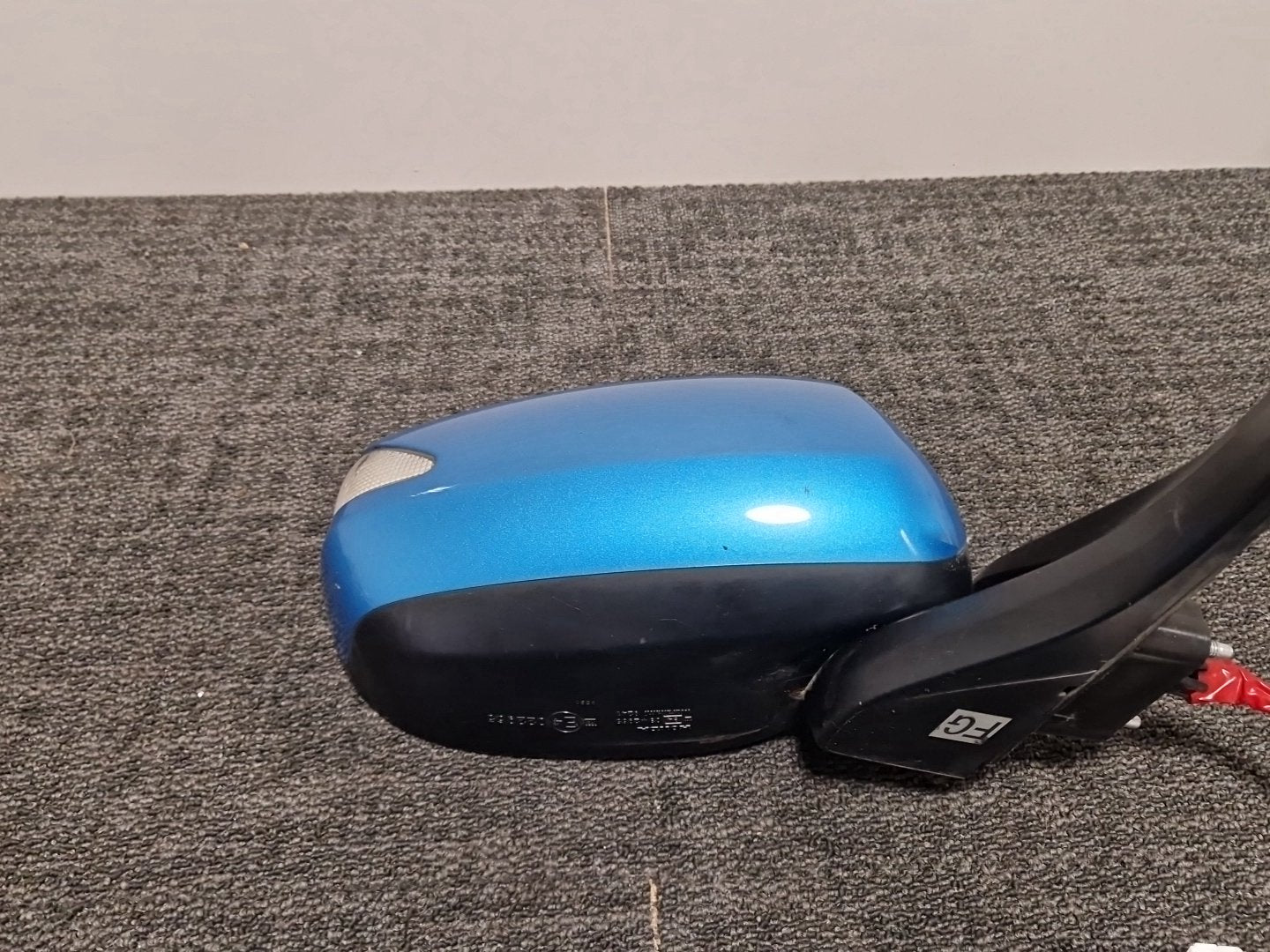 Honda Insight MK2 (ZE2) Hatchback Genuine Front Right O/S Door Wing Mirror