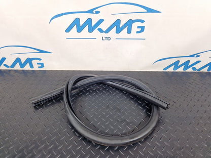 10-18 AUDI A7 4G S-LINE GENUINE FRONT LEFT NSF RUBBER WEATHER SEAL 4G8831707A