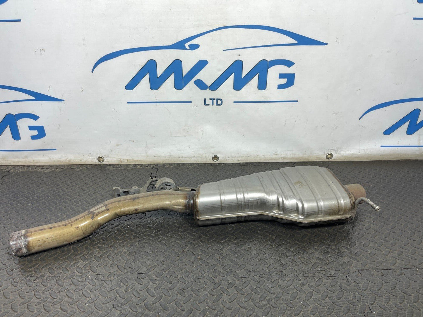 16-19 AUDI A4 B9 2.0TDI S-LINE EXHAUST SILENCER 8W0253411R