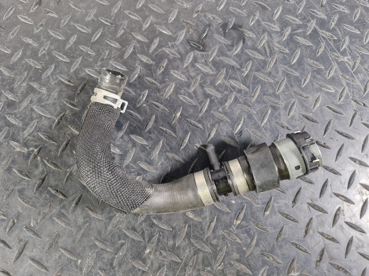 19-ON MERCEDES CLA C118 1.3 PETROL OM282 WATER COOLANT HOSE PIPE A1775016400