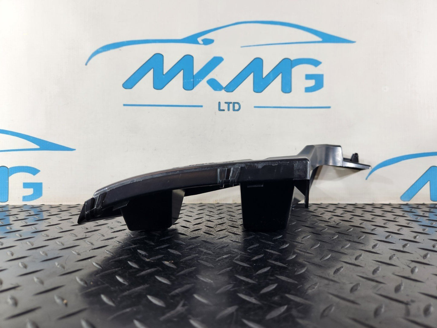 11-19 MERCEDES BENZ ML W166 GENUINE REAR RIGHT BUMPER BRACKET A1668803403
