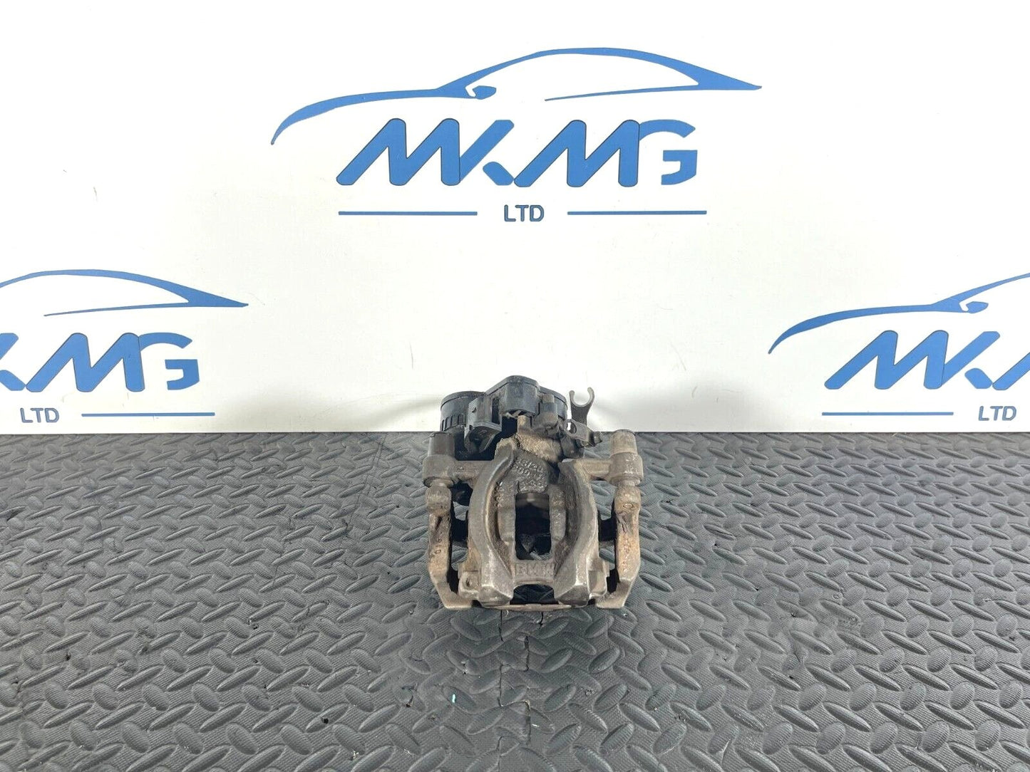 16-22 BMW X1 F48 GENUINE REAR RIGHT DRIVER SIDE ELECTRIC BRAKE CALIPER 6798962