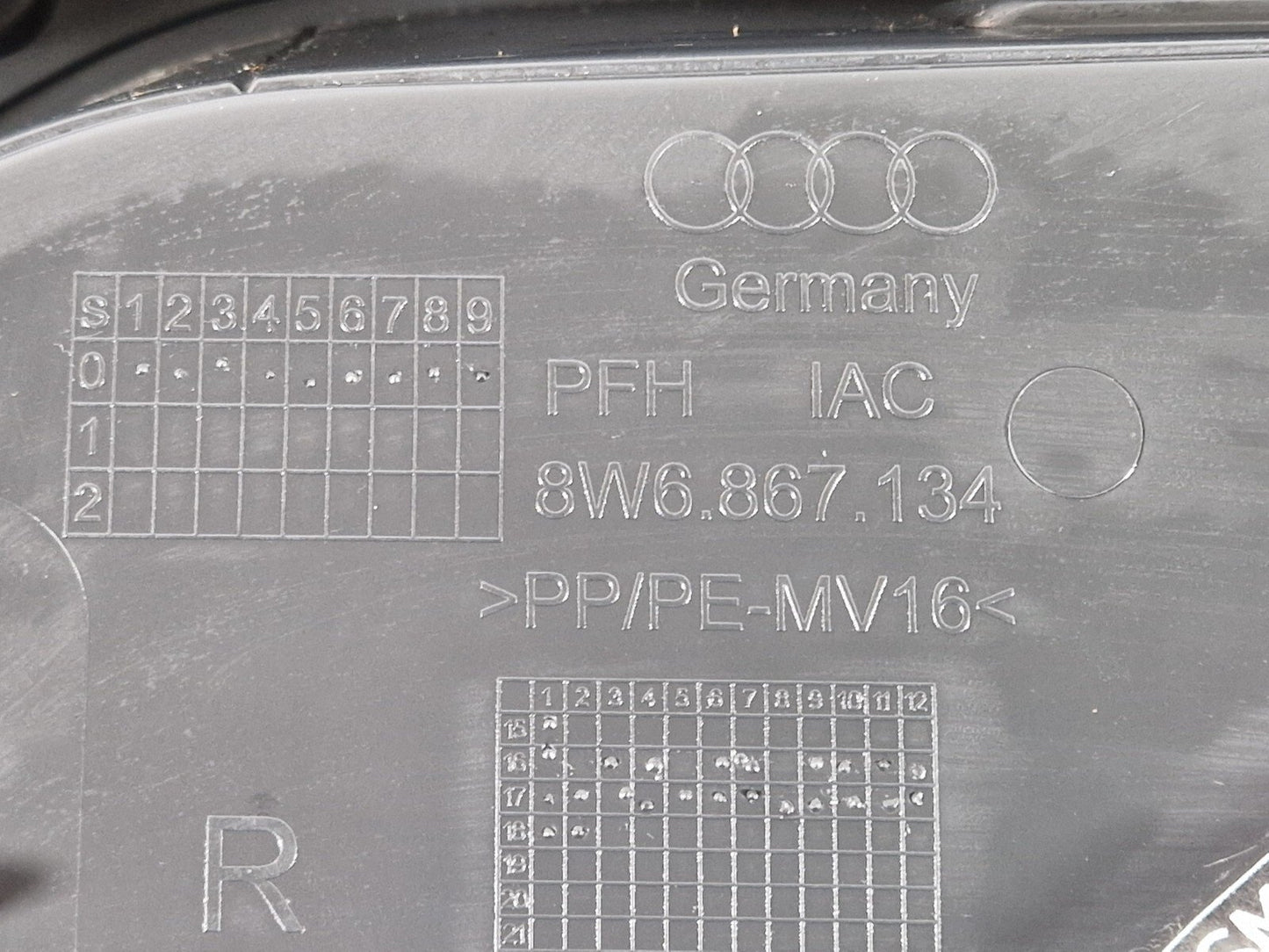 16-24 AUDI A5 F5 S-LINE CONVERTIBLE FRONT RIGHT DRIVER SIDE DOOR CARD 8W6867134