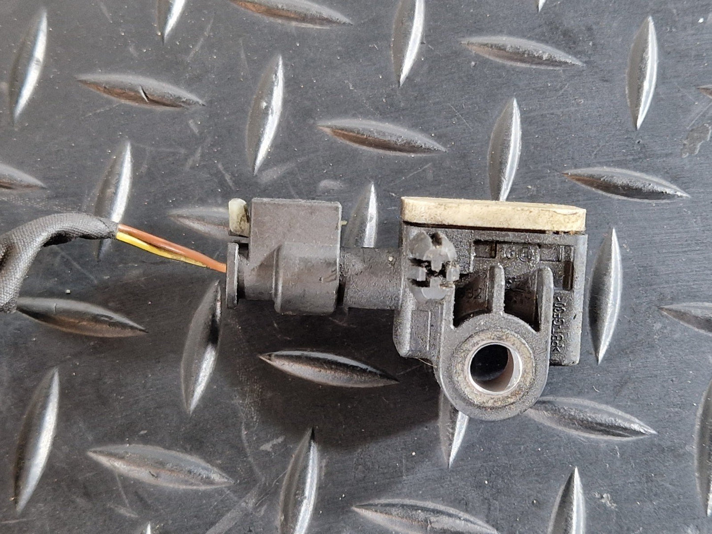 11-19 MERCEDES BENZ ML W166 FRONT SENSOR WIRING LOOM HARNESS CABLE A1665408732