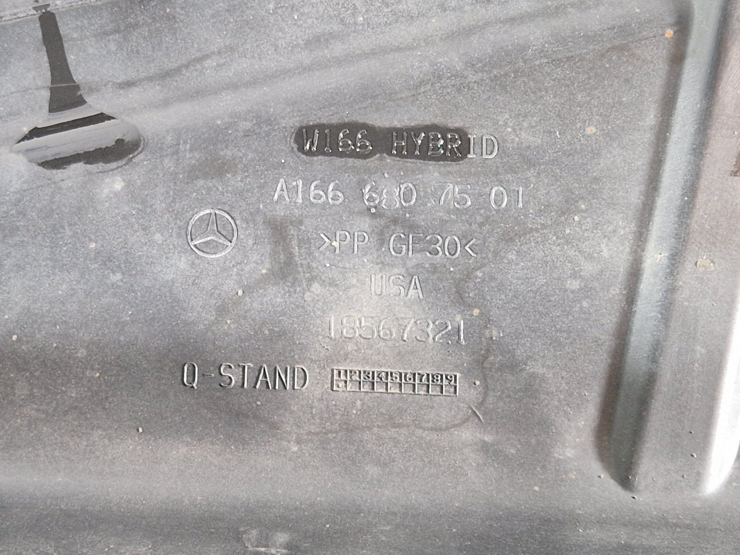 Mercedes-Benz Unknown Part Type A1666807501