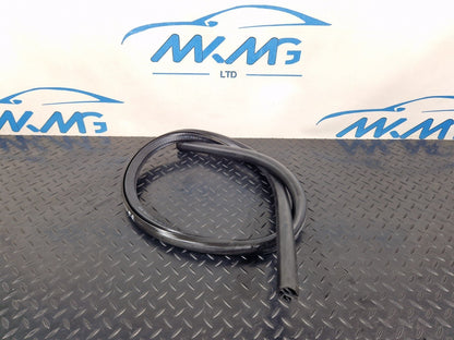 10-18 AUDI A7 4G S-LINE FRONT RIGHT OSF RUBBER WEATHER SEAL 4G8831707A