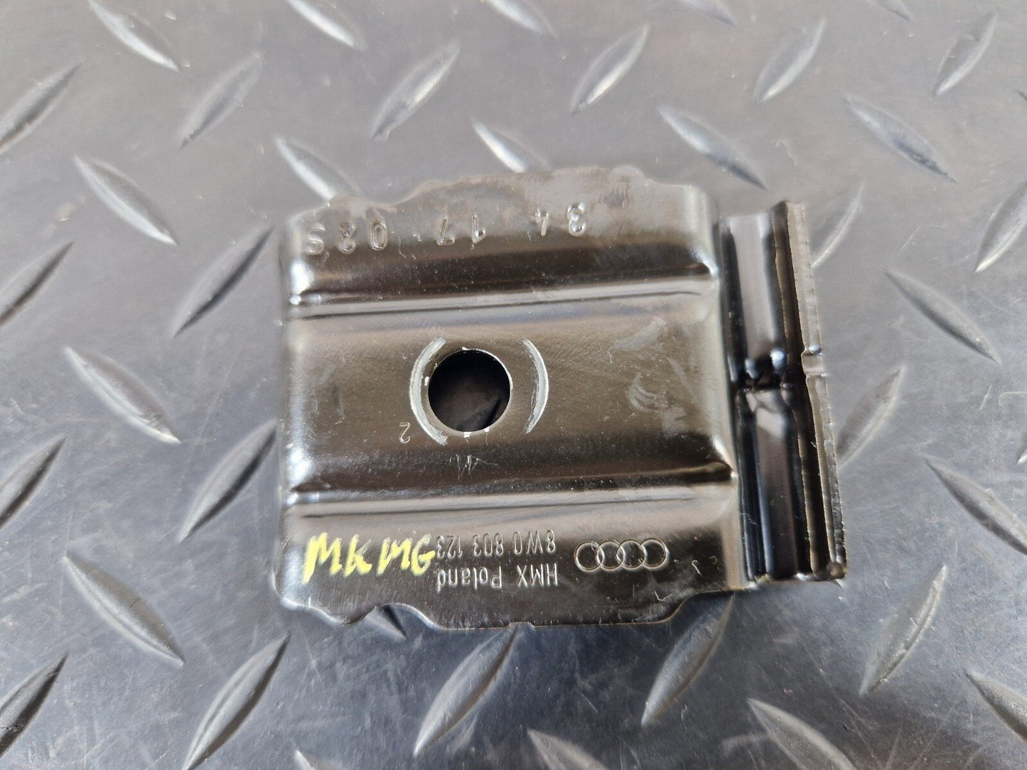 16-19 AUDI A4 B9 GENUINE OEM BATTERY CLAMP 8W0803123