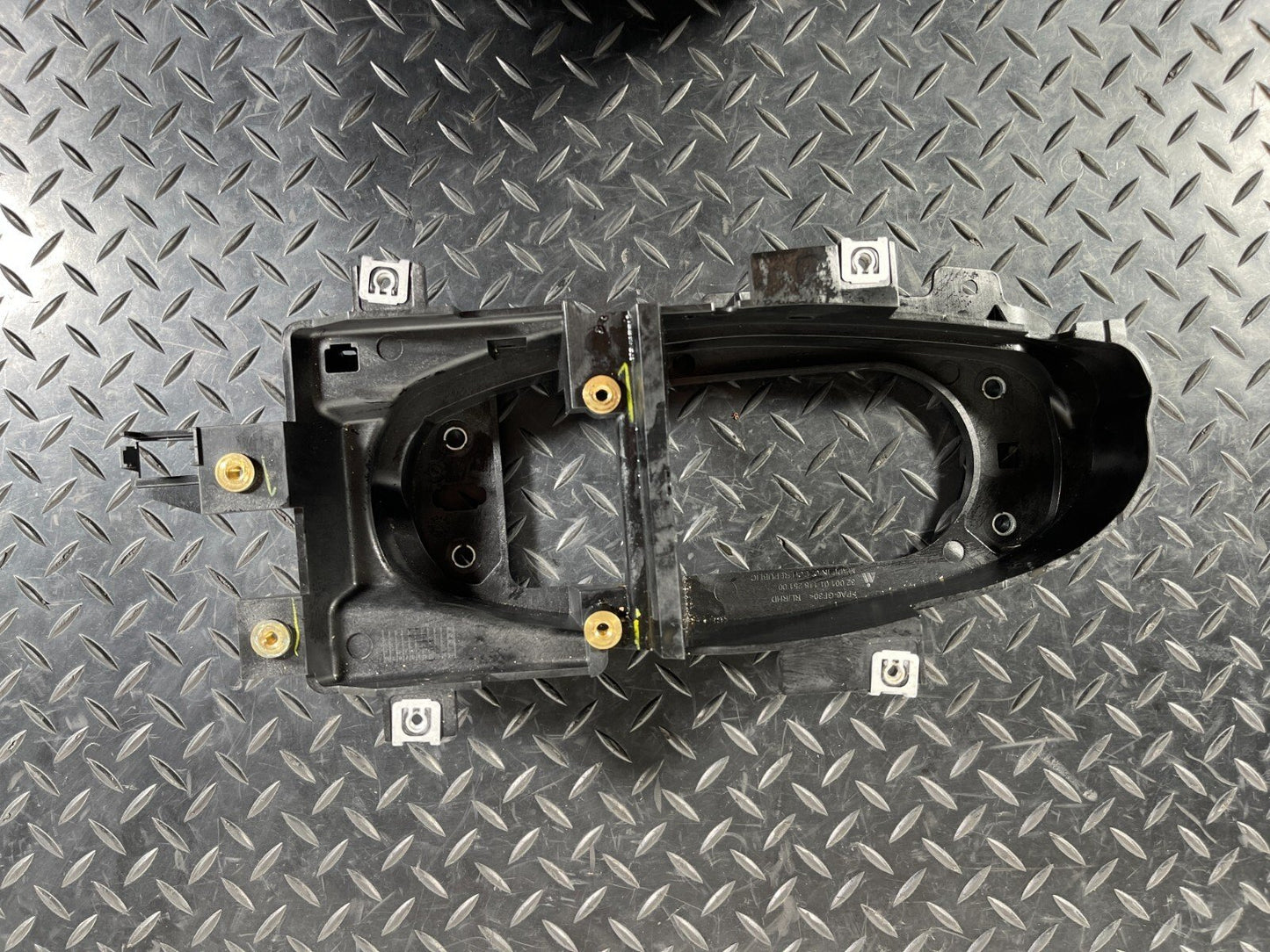 16-23 AUDI A5 F5 S-LINE GEAR SHIFTING MECHANISM MOUNTING FRAME 8W2863531