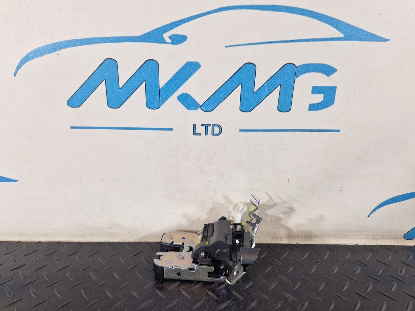 17-24 AUDI S5 F5 GENUINE REAR TAILGATE BOOT TRUNK LOCK MECHANISM 8W0827503