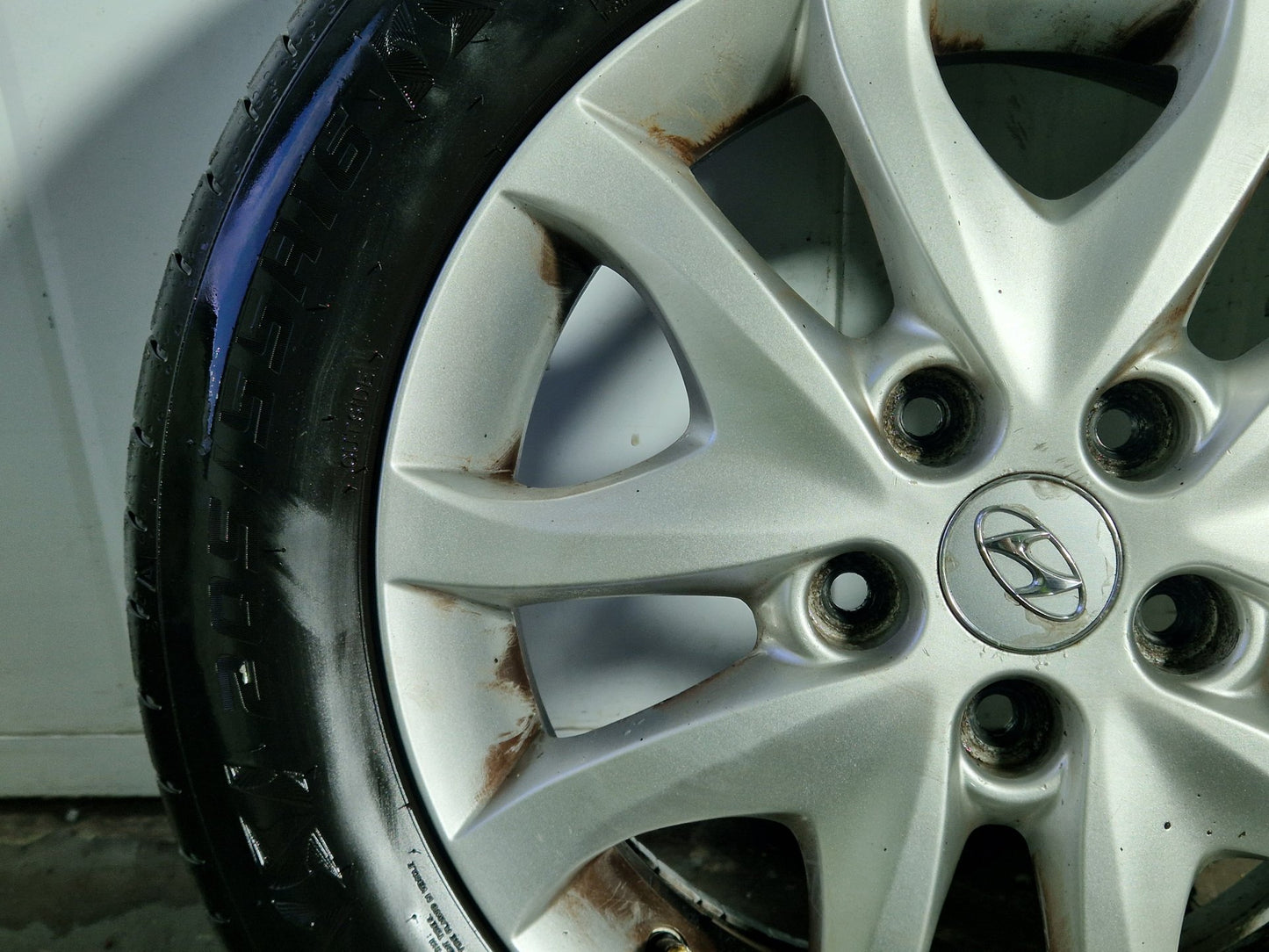 Hyundai i30 MK1 (FD) 5" Alloy Wheel with Tyre 205/55/16 6mm