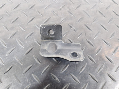 18-ON MERCEDES SPRINTER W907 W910 FRONT RIGHT WING HOLDER BRACKET A9108810800
