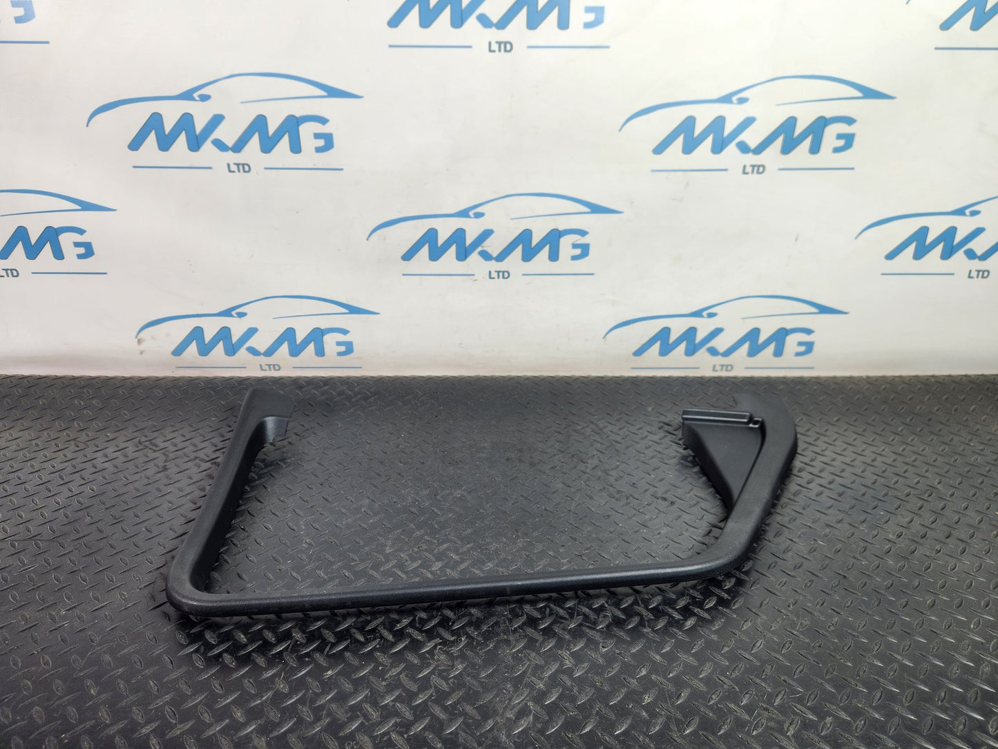 Range Rover Evoque L551 SUV Rear Left Outer Window Frame Trim K8D2-25515-AB