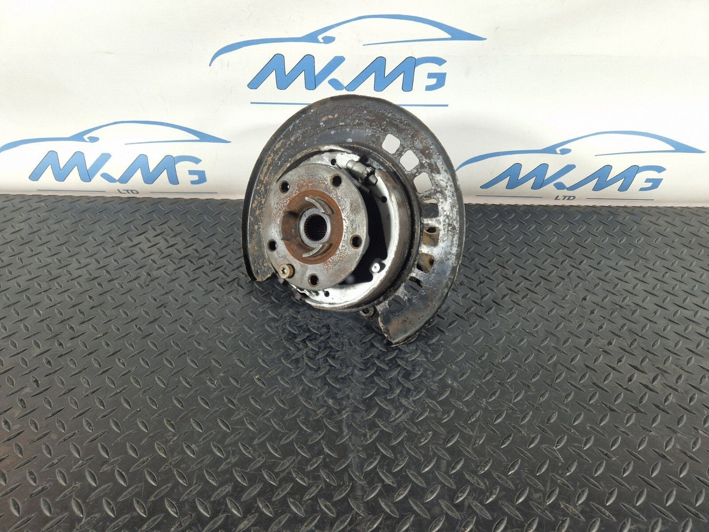 10-15 AUDI Q7 4L GENUINE REAR RIGHT OS SIDE WHEEL HUB 7L0609451B