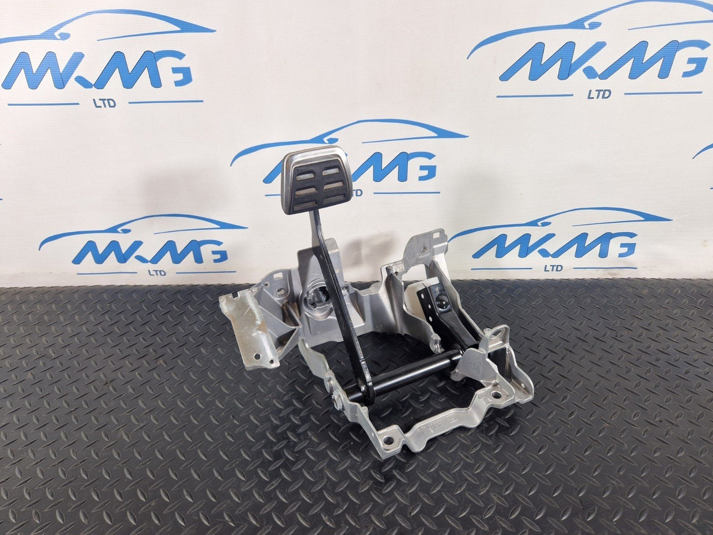 17-24 AUDI S5 F5 OEM SPORTBACK AUTOMATIC GEARBOX BRAKE PEDAL & FRAME 8W2723140A