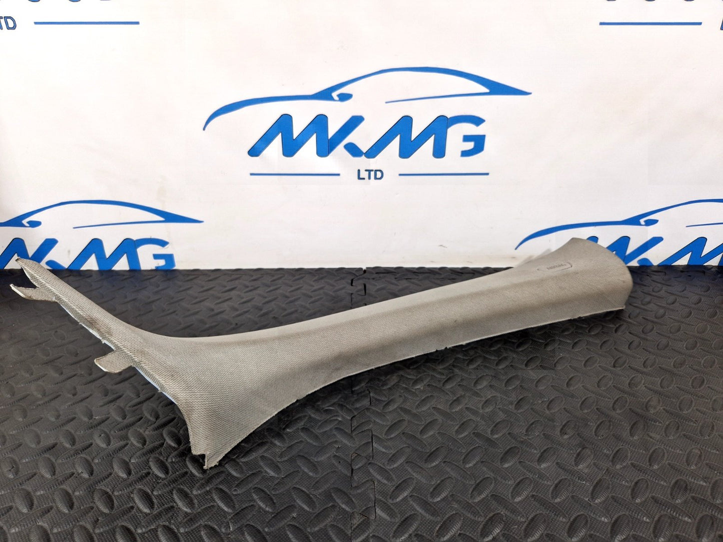 16-22 BMW X1 F48 DRIVER SIDE RIGHT A PILLAR COVER TRIM 7402608