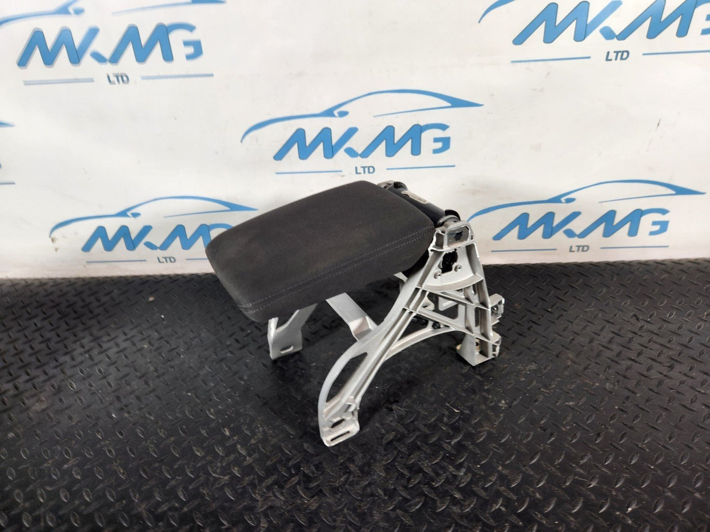AUDI A5 F5 GENUINE CENTRE CONSOLE ARM REST 8W0864283A