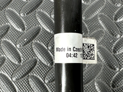16-19 AUDI A4 B9 SALOON GENUINE A/C AIR CONDITIONING PIPE 8W2820740D