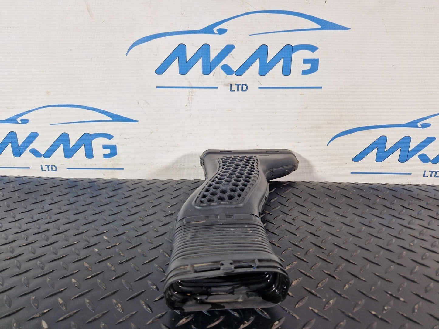 Mercedes-Benz Unknown Part Type A2760901911