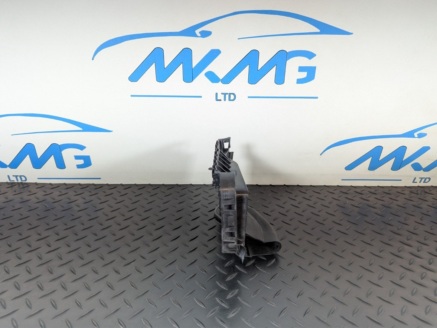 11-19 MERCEDES ML W166 FRONT LEFT N/S ENGINE BAY INSULATION COVER A1666820123