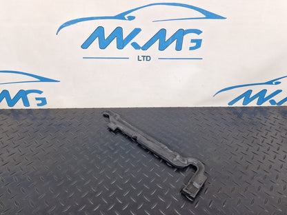 10-18 AUDI A7 4G S-LINE OEM FRONT LEFT WING SEAL 4G8823731