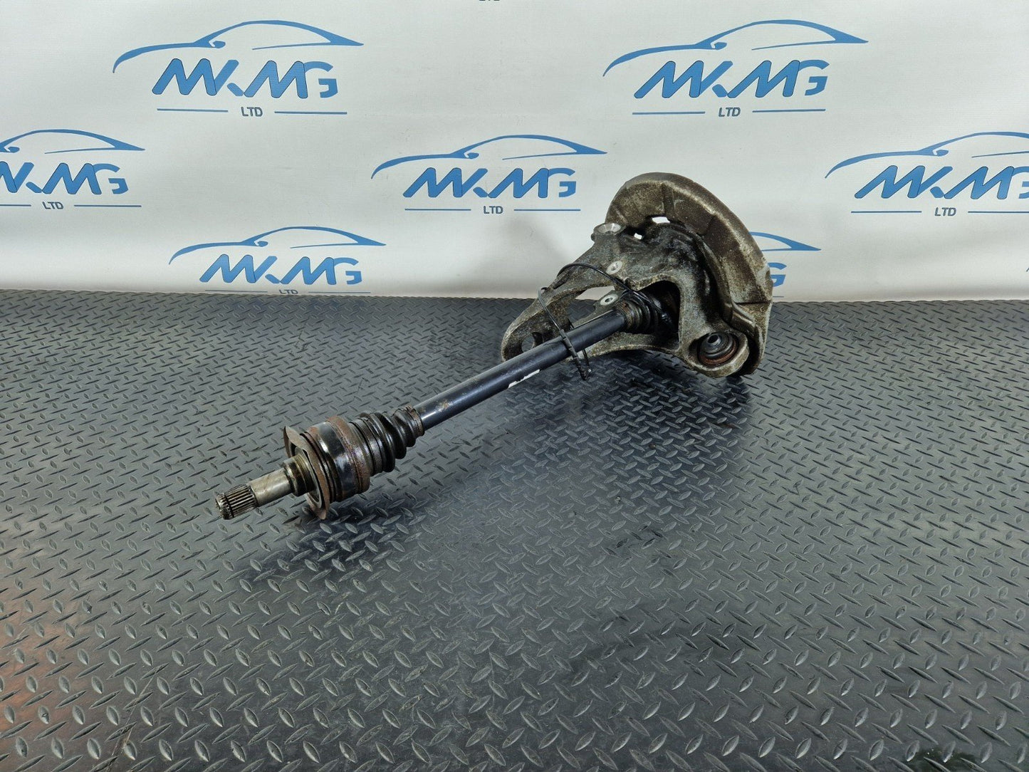 10-13 BMW X5 E70 LCI GENUINE REAR LEFT PASSENGER SIDE WHEEL HUB 6770983