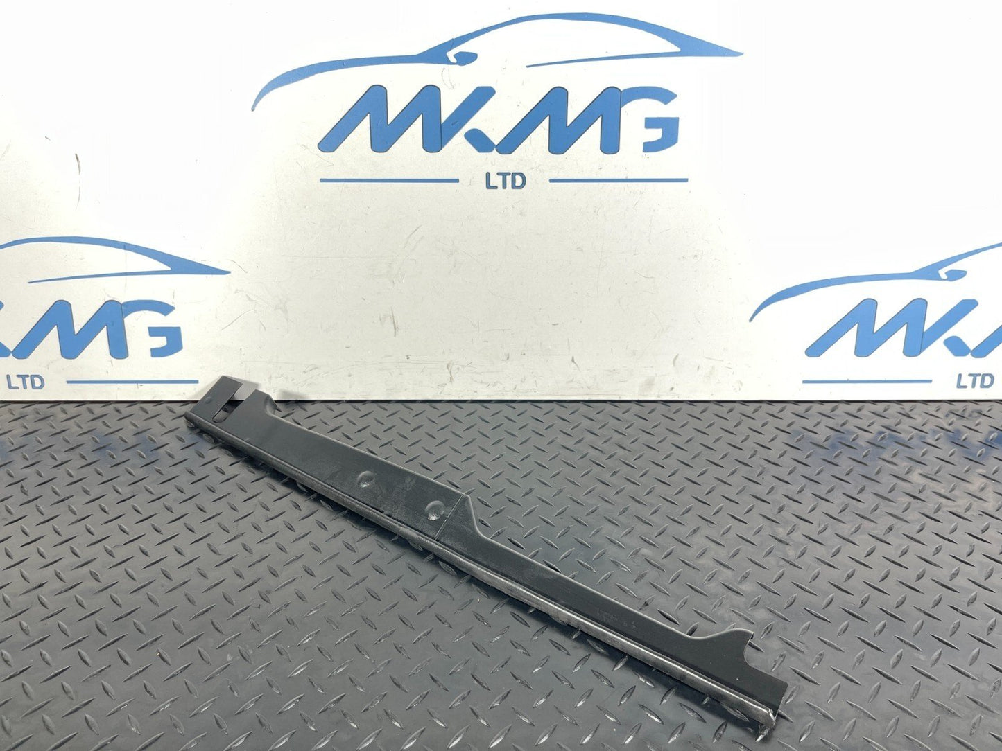 16-23 AUDI A5 F5 LEFT OUTER REAR FENDER LEDGE PROTECTION FILM 8W6820581E