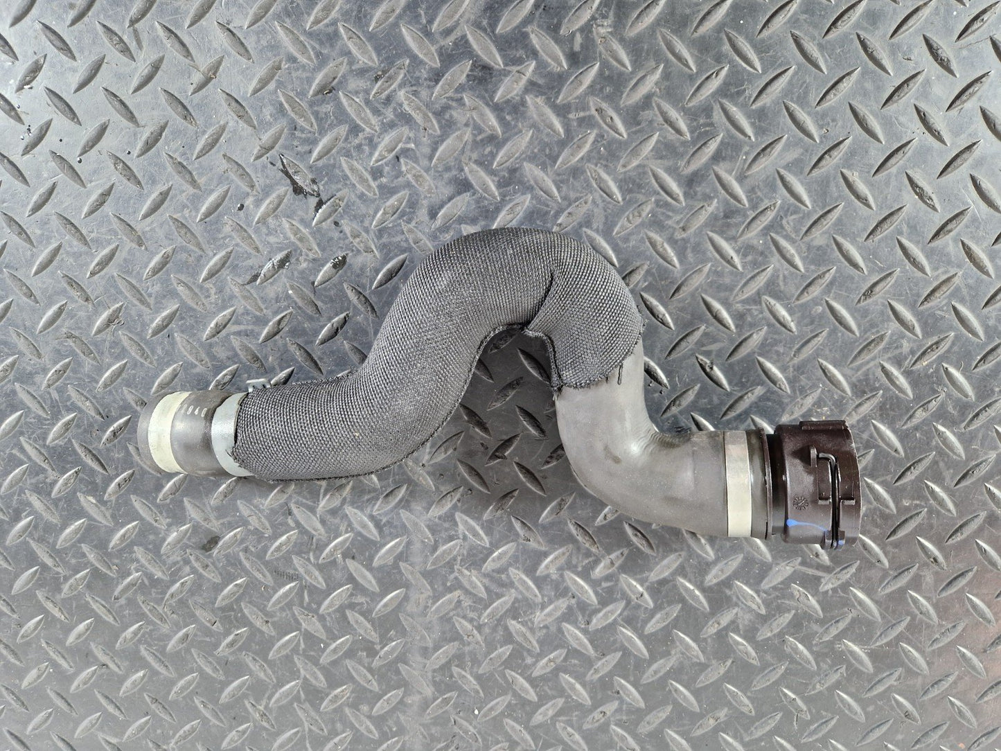 10-17 AUDI A8 4H WATER COOLANT PIPE HOSE 4H0121101H