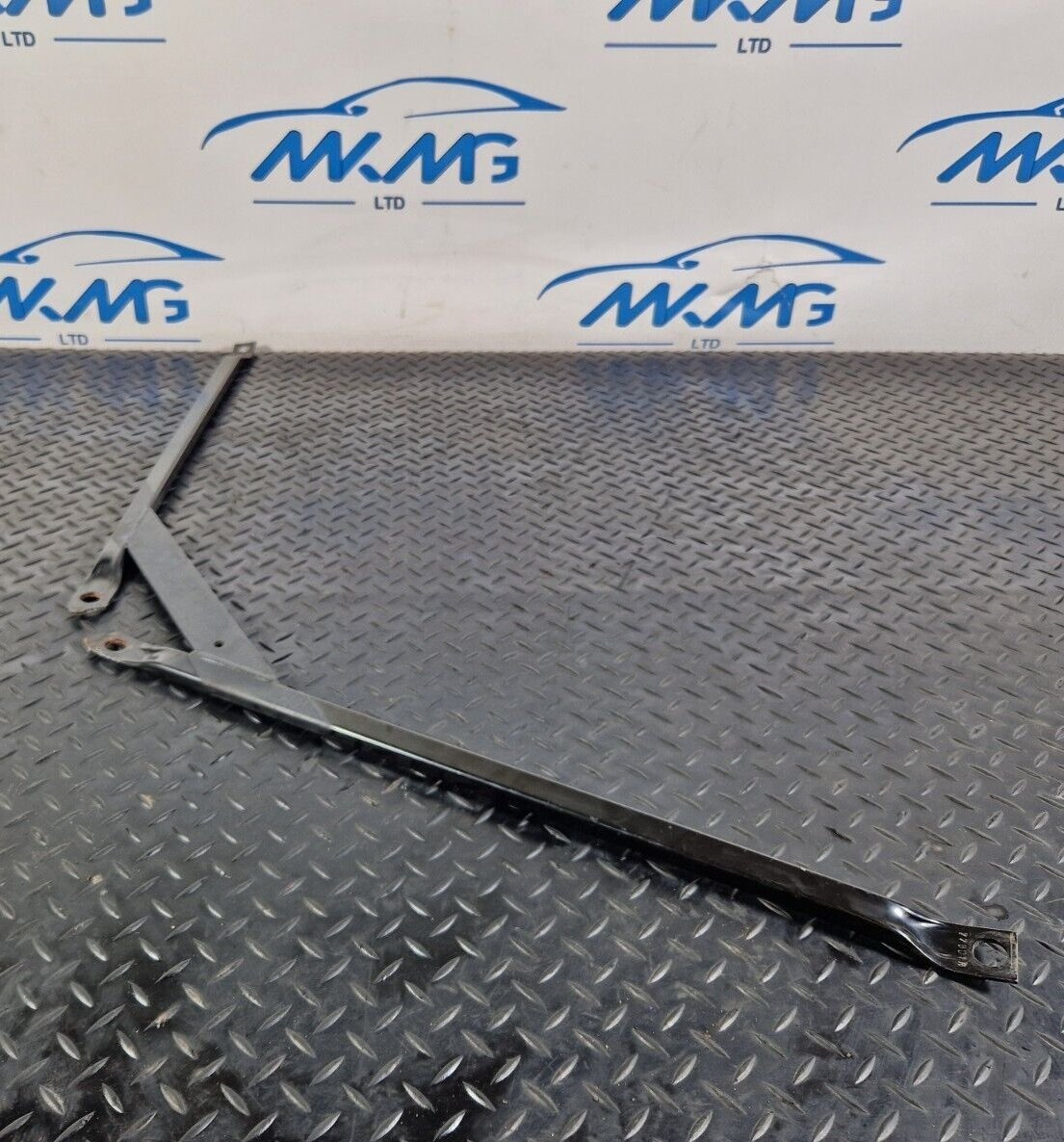 12-18 BMW 3 SERIES F30 F31 FRONT SUSPENSION STRUT BRACE 7378711-01