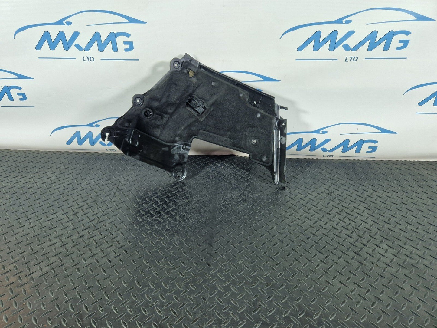 Mercedes-Benz Unknown Part Type A2056205801