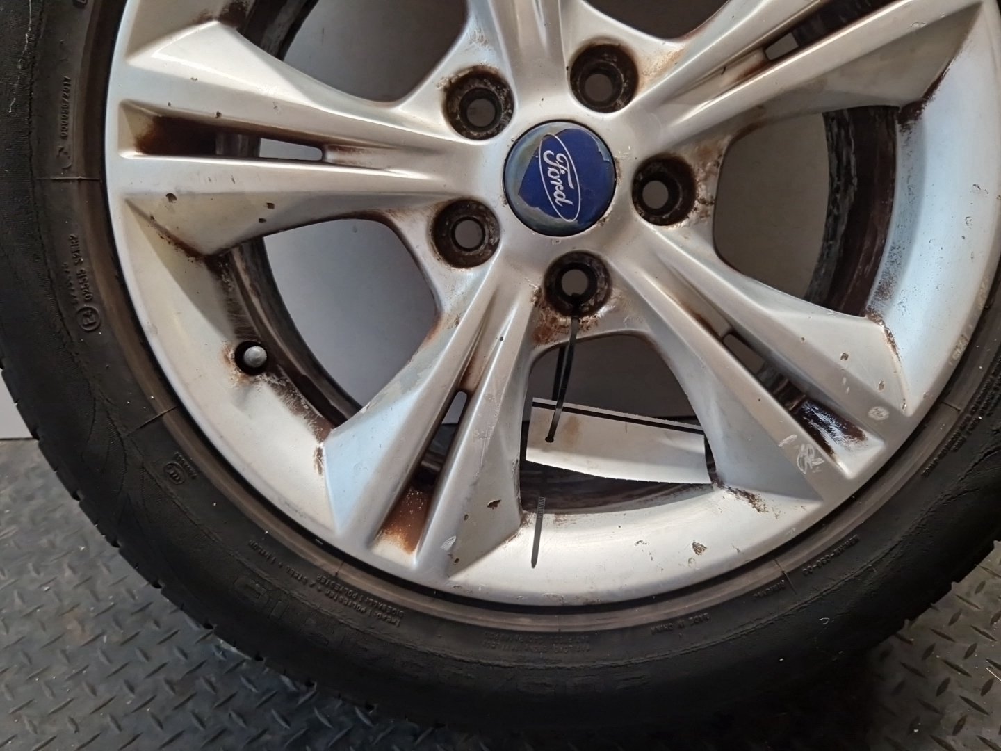 Ford Focus MK3 16" Alloy Wheel with Tyre 205/55/16 ~6mm CM5C-1007-AXA