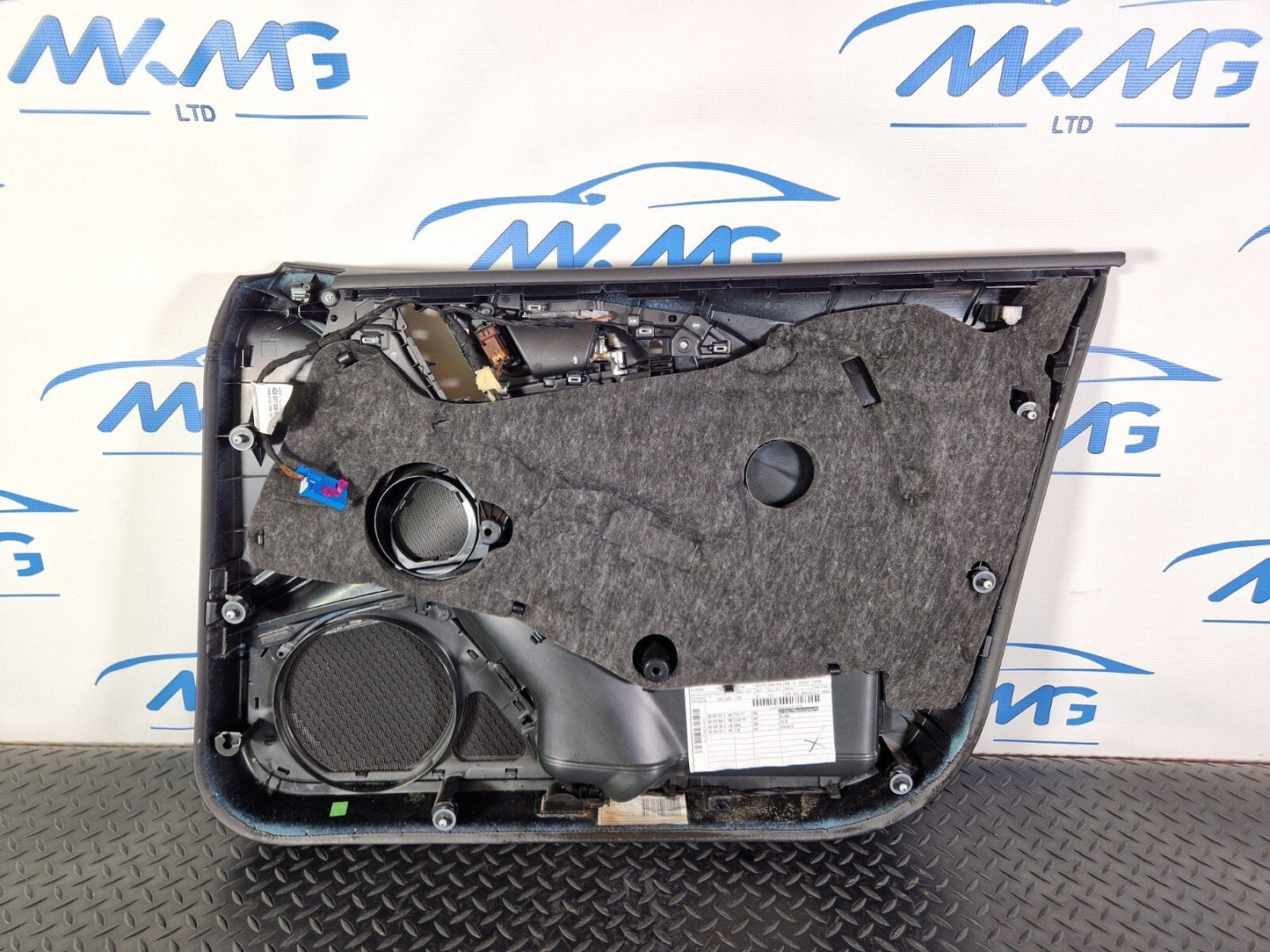 12-18 AUDI A6 C7 PASSENGER SIDE FRONT LEFT DOOR CARD PANEL 4G1867105 4G0837019
