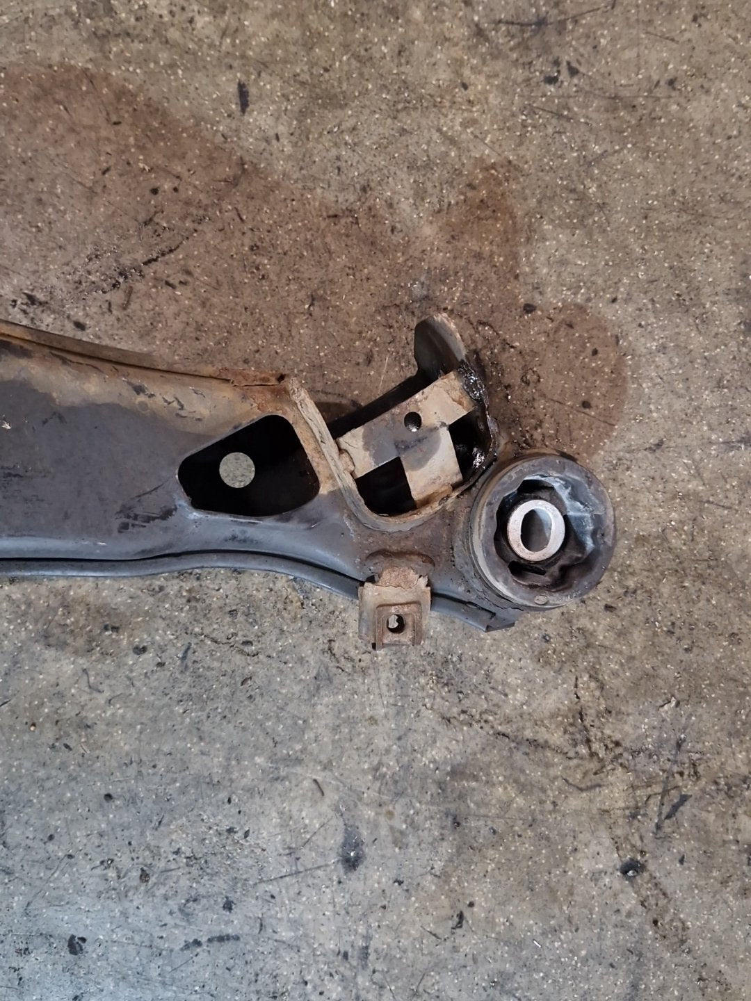 2006 Audi A4 B7 Genuine Front Axle Support Carrier Subframe 8E0399313BD
