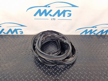 14-21 MERCEDES BENZ C200 W205 GENUINE TRUNK RUBBER SEAL A2057505700
