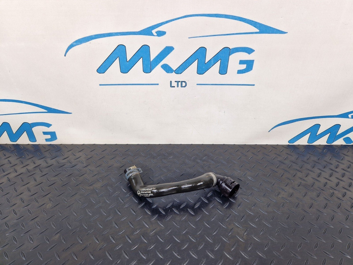 16-19 AUDI A4 B9 GENUINE OEM AIR CON / HEATER COOLANT HOSE PIPE 8W0819342B