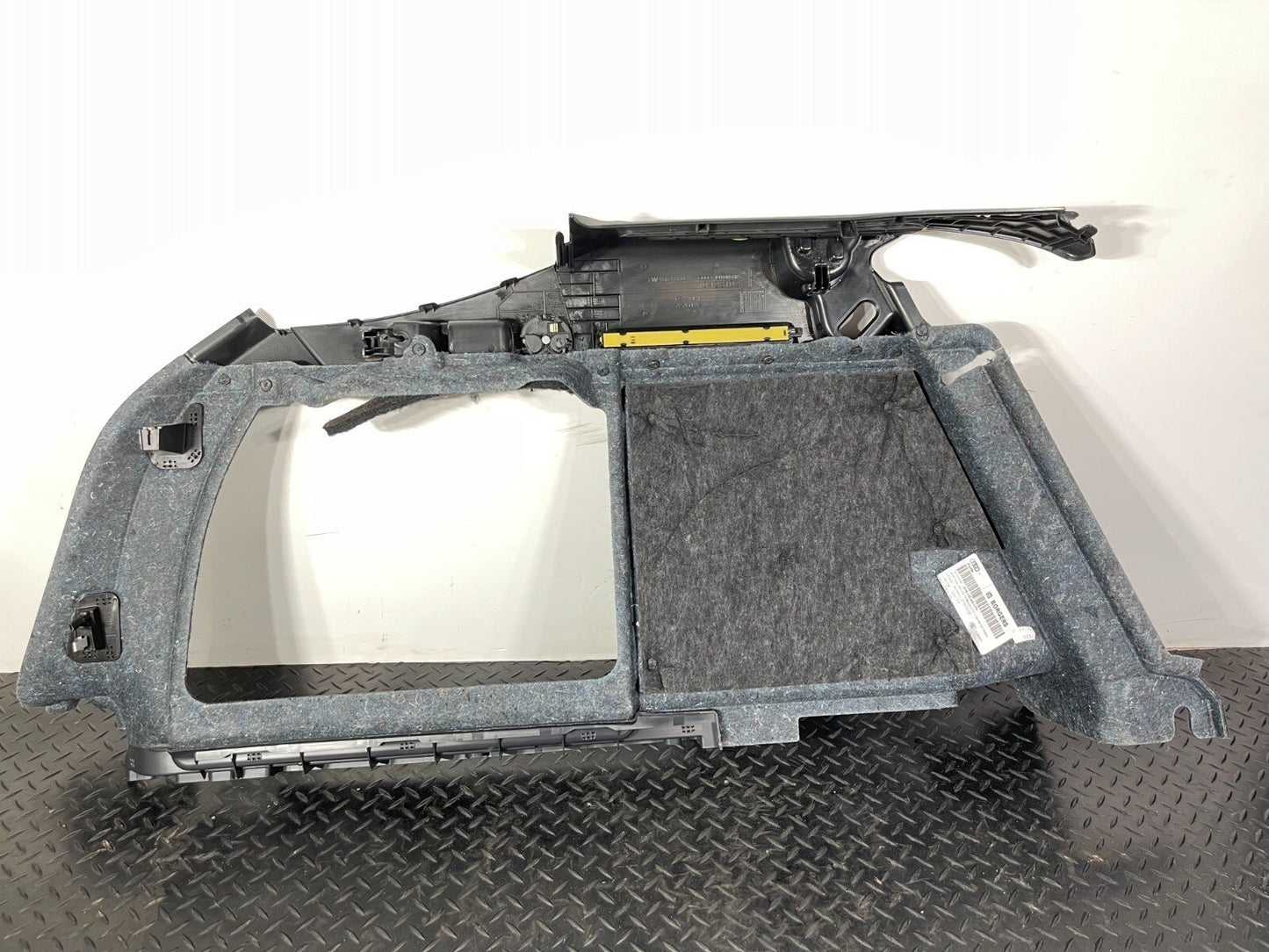 16-19 AUDI A4 B9 ESTATE GENUINE REAR RIGHT DRIVER SIDE BOOT TRIM PANEL 8W9863880