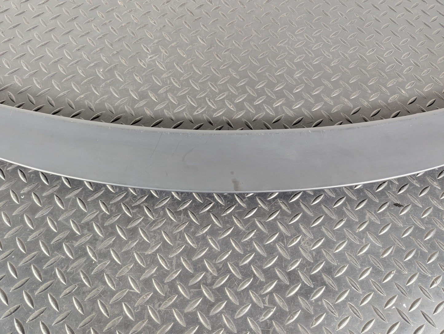 13-19 MERCEDES BENZ CLA C117 REAR SPOILER IN SILVER