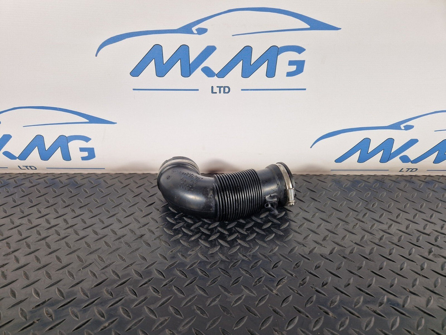 16-24 AUDI A5 F5 2.0 TFSI PETROL AIR INTAKE INLET HOSE PIPE 06L129629A
