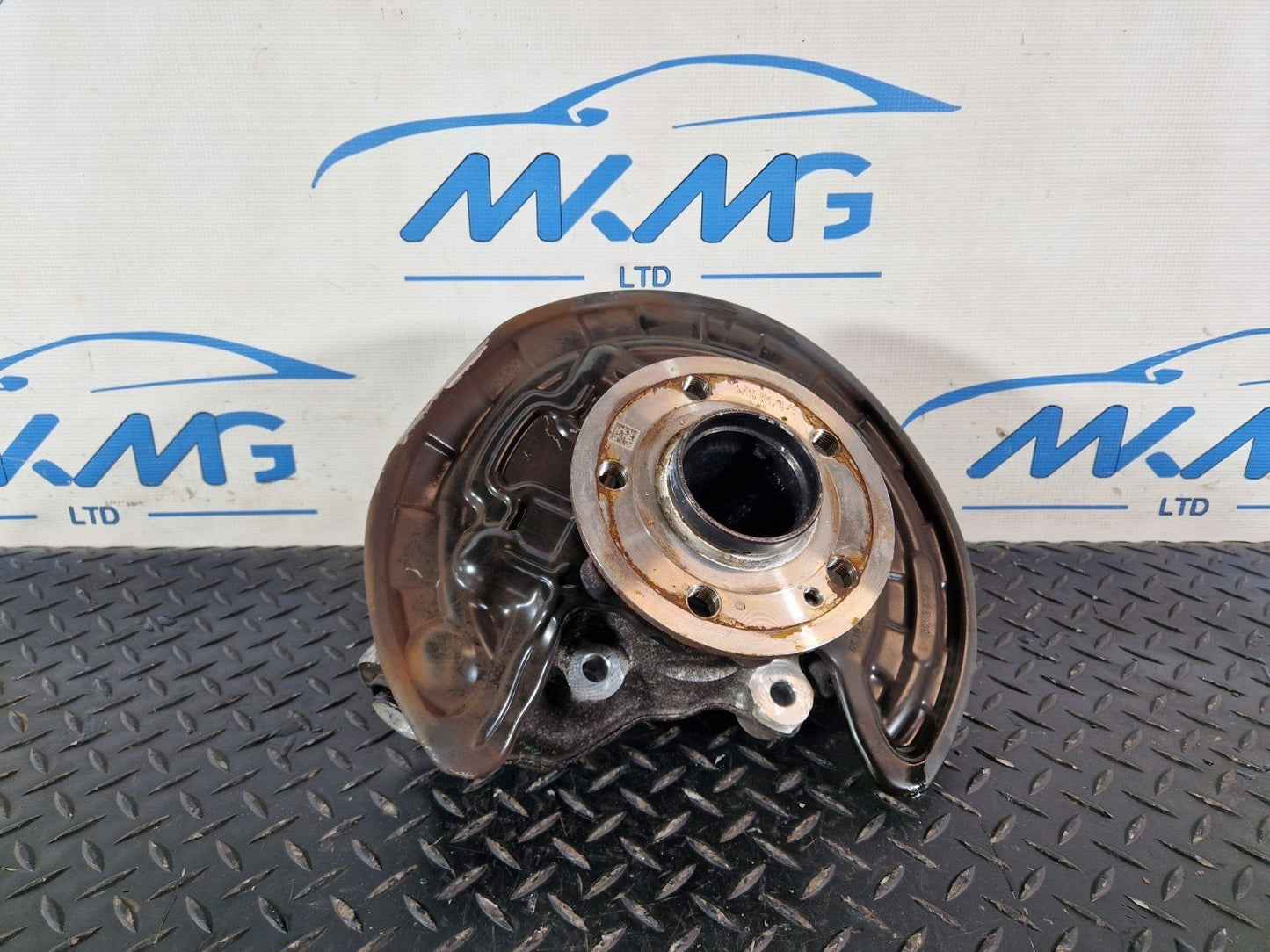 19-ON MERCEDES B CLASS W247 REAR LEFT N/S WHEEL CARRIER HUB KNUCKLE A2473570300