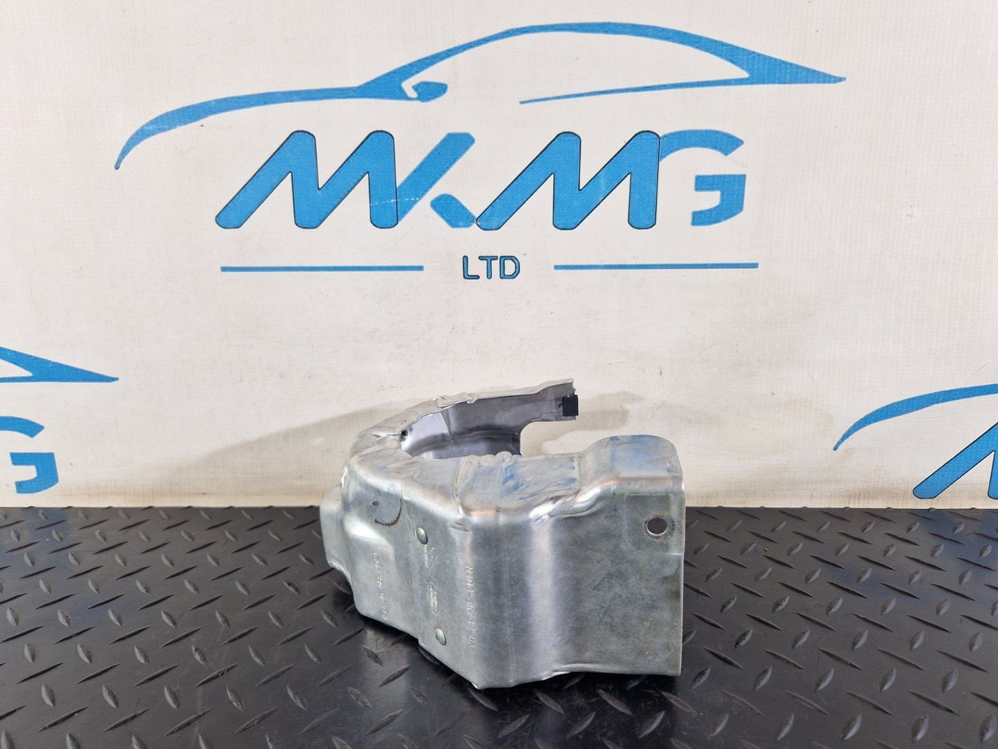 19-ON RANGE ROVER EVOQUE L551 EXHAUST HEAT SHIELD M4D3-6K738-BA