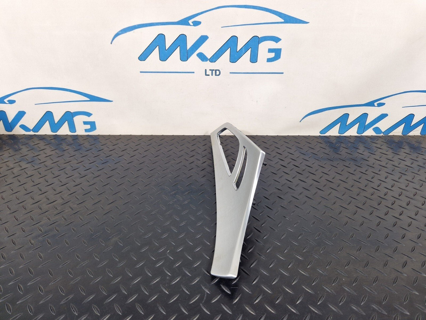 10-18 AUDI A7 4G S-LINE INTERIOR DOOR SURROUND TRIM RIGHT DRIVER SIDE 4G8867410