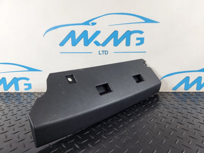 19-ON RANGE ROVER EVOQUE L551 GENUINE DASHBOARD TRIM K8D2-044M90-B
