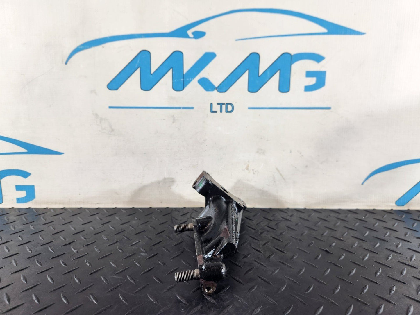 16-20 AUDI Q7 4M 3.0 TDI V6 TURBO BRACKET MOUNT HOLDER 059145105AC