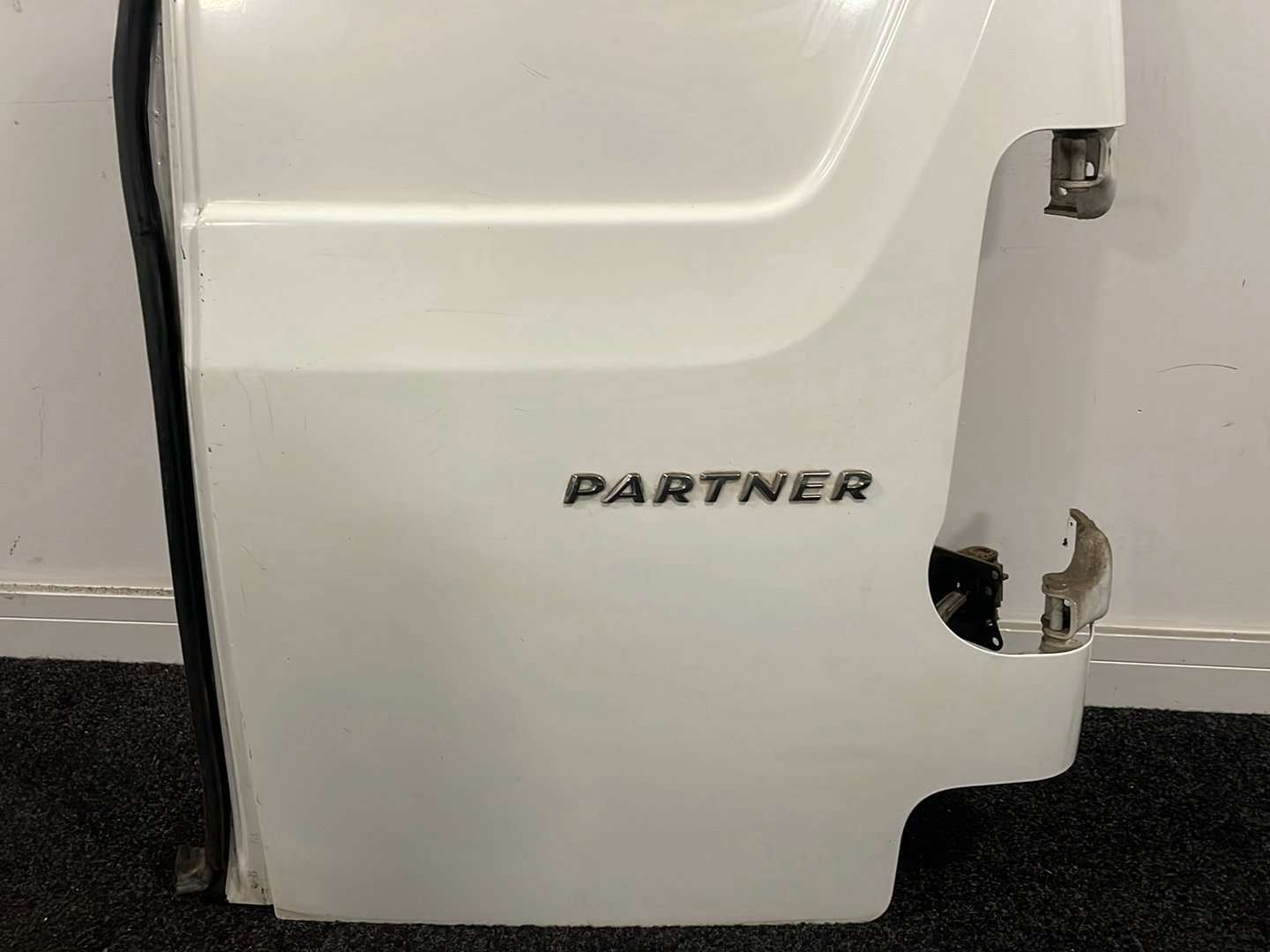 Peugeot Partner B9 Cargo Van Rear Right O/S Complete Door in Banquise White EWP