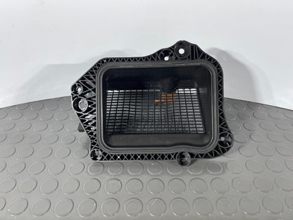 16-19 AUDI A4 B9 ESTATE GENUINE FRONT AIR INTAKE DUCT VENT 8W2819904A